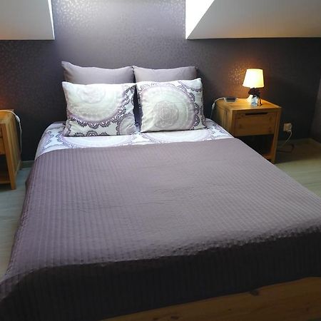 Bed and Breakfast Aux Cosmos Olne Esterno foto